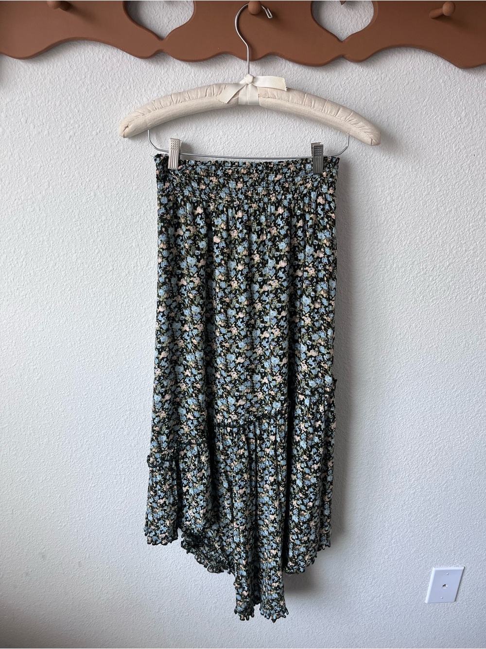 Smocked Waist Floral Midi Skirt in Black and Light Blue